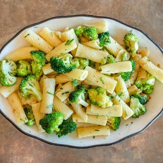 Rigatoni con Broccoli Full Tray